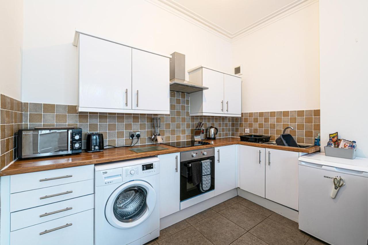 One Bedroom Holiday Apartment Colwyn Bay Exterior photo