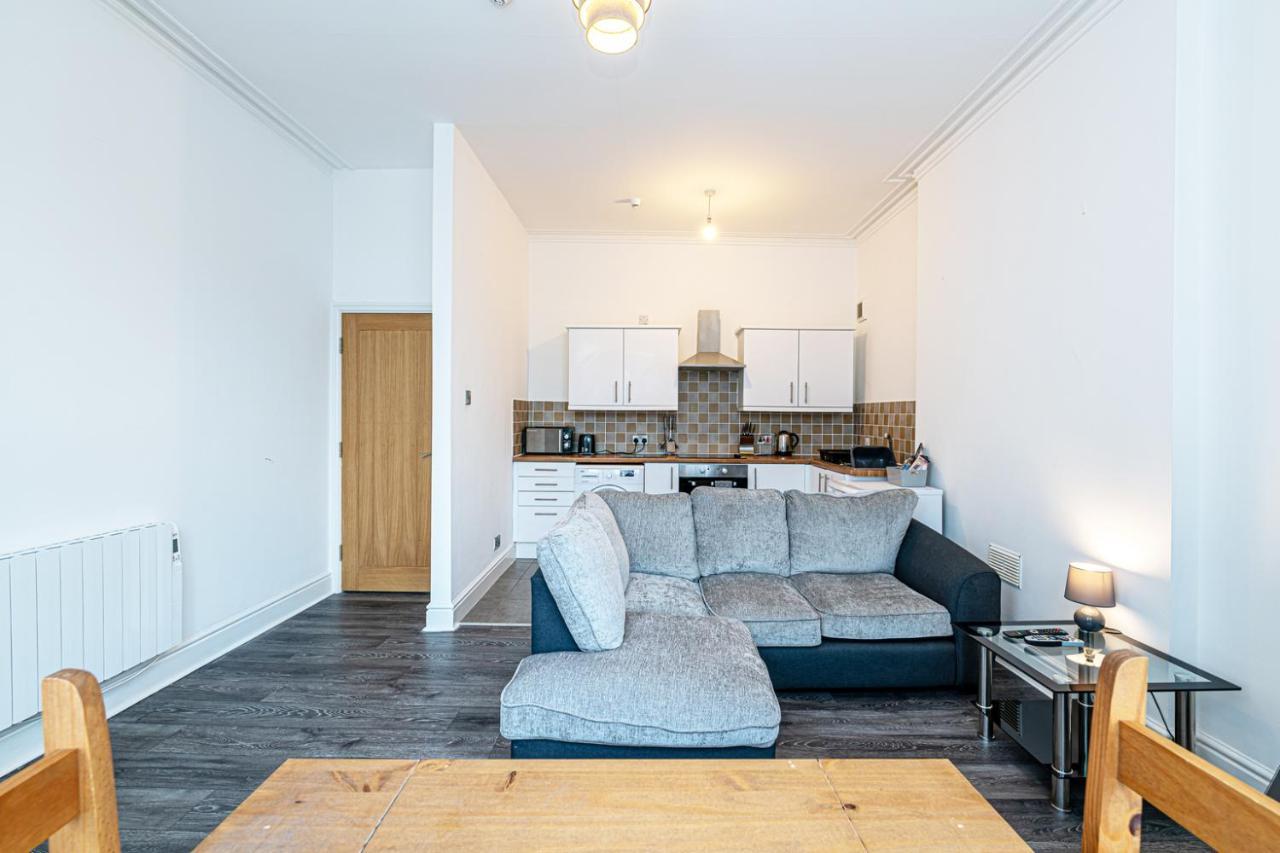 One Bedroom Holiday Apartment Colwyn Bay Exterior photo